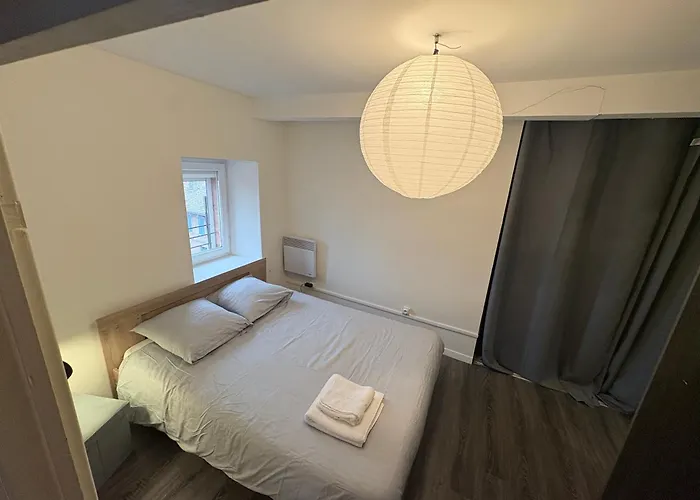 Confortable En Plein Centre Proche Gare & Commerces Апартаменты *